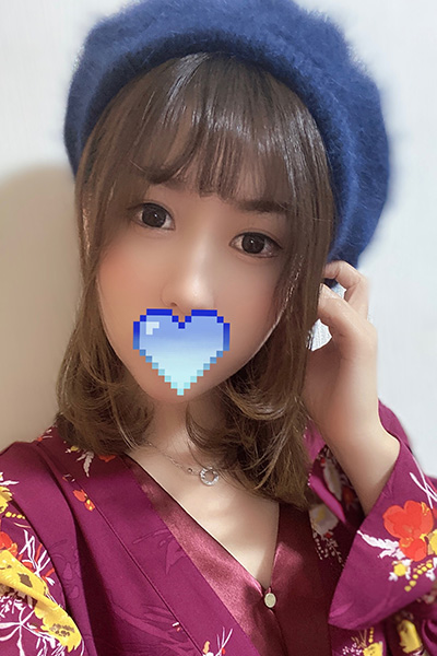 ナナミ